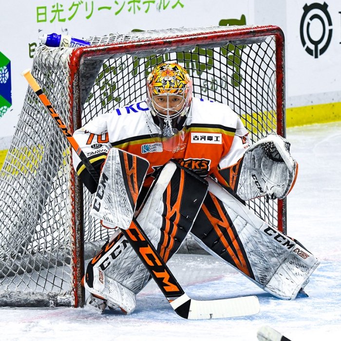 CCM アイスホッケーGK レッグパッド 白く