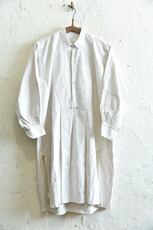 【1920's イタリア製 スリーピングリネンロングシャツ】 - 山形、仙台のヨーロッパ古着屋【SQUAT】のWEB SHOP