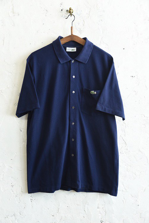 <img class='new_mark_img1' src='https://img.shop-pro.jp/img/new/icons13.gif' style='border:none;display:inline;margin:0px;padding:0px;width:auto;' />【スペイン製 LACOSTE シャツ】