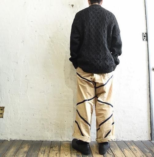 アイルランド製アランセーター |ハイネック後染めブラック - 山形