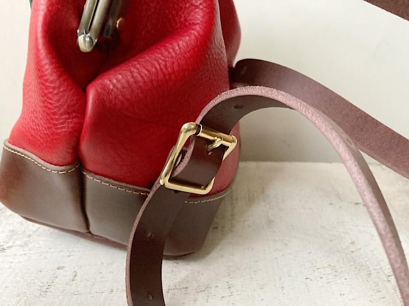 イタリアンレザー×栃木レザーのがまぐちミニリュック（スカーレット