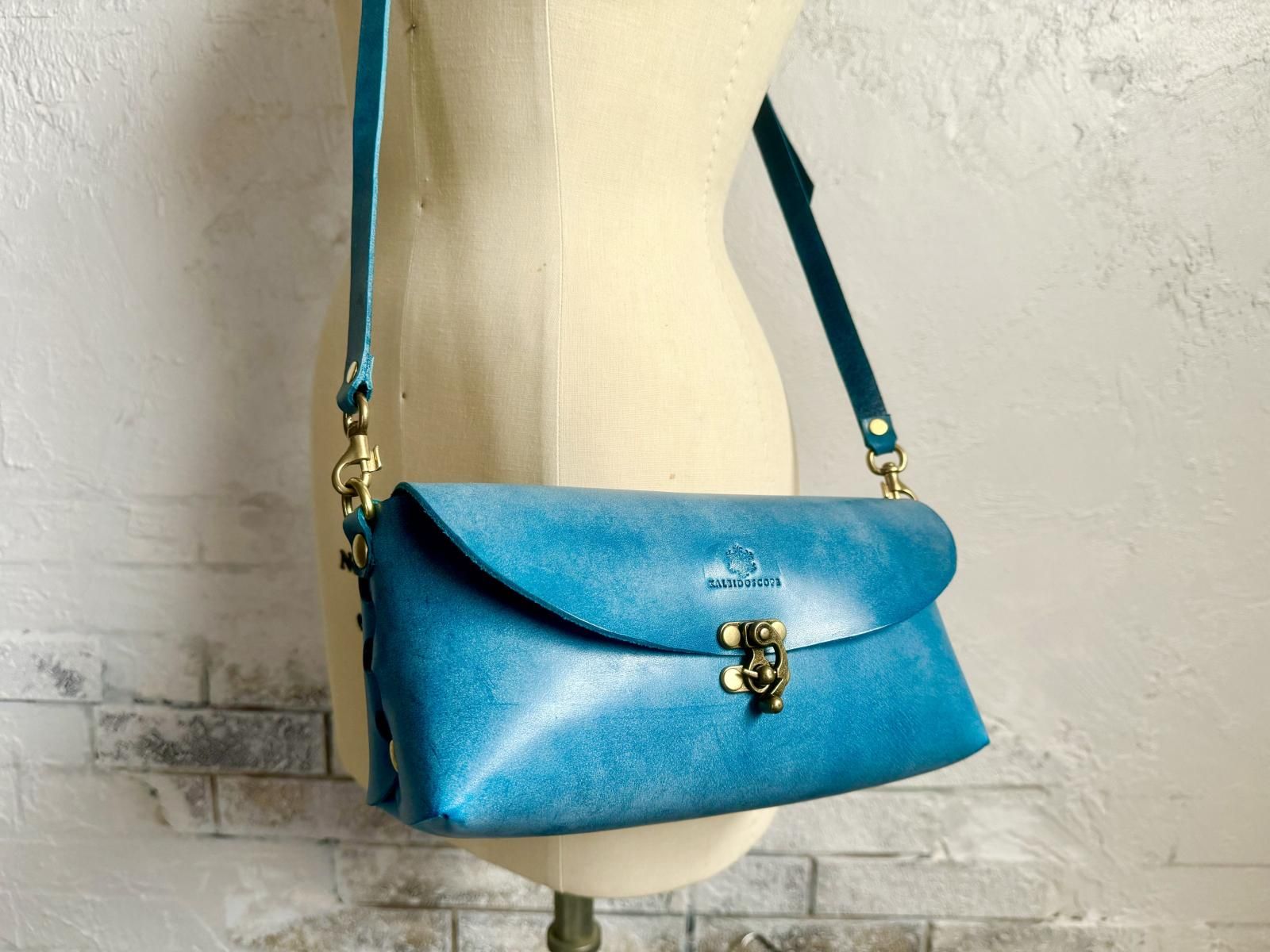 純国産ヌメ革＊ショルダーバッグ「fave-rizo」M-B（ボトルグリーン）