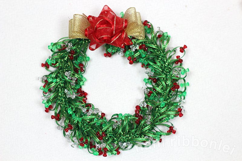 リースキット ビーズクロシェ クリスマスリース（2色） - リボンレイのパーツ・材料・キット通販　ナニリボンショップ