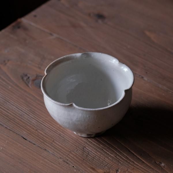古谷製陶所】輪花碗 鉄散/サビ釉