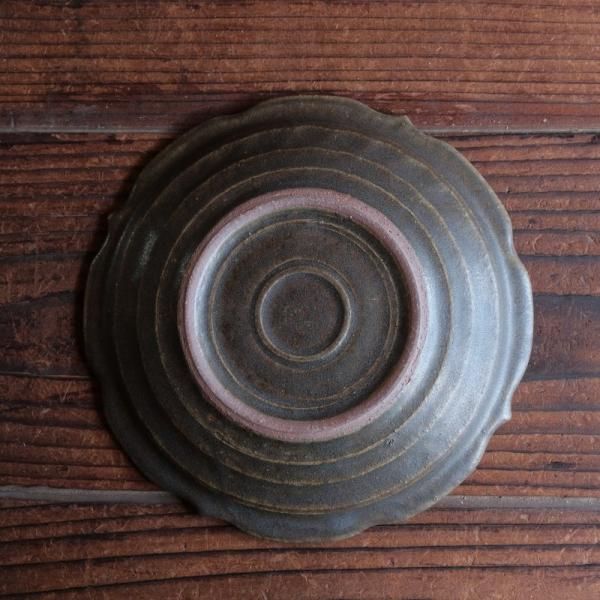 古谷製陶所】サビ釉 彫刻皿(8寸/7寸/6寸)