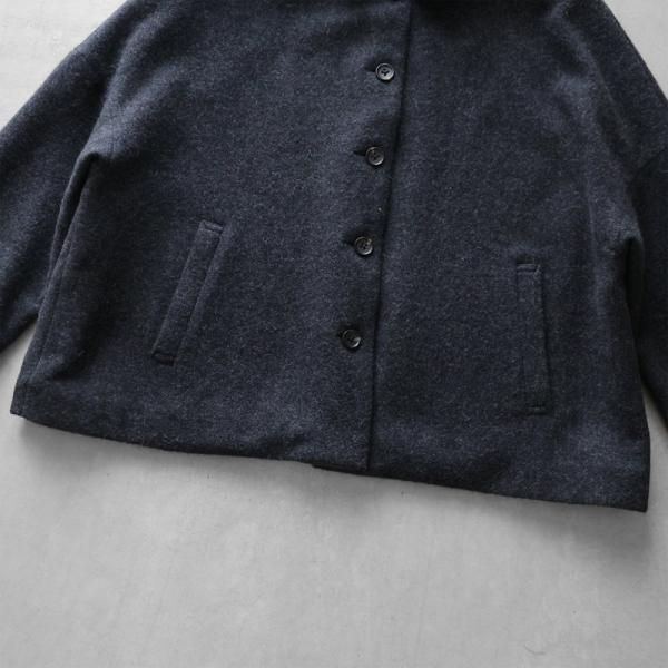 HUIS.】311 “HUIS×尾州”縮絨ウールフランネルワイドショートコート