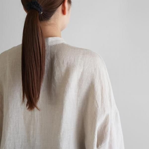 HUIS.】U112 8分袖シャトルリネンバンドカラーブラウス (きなり