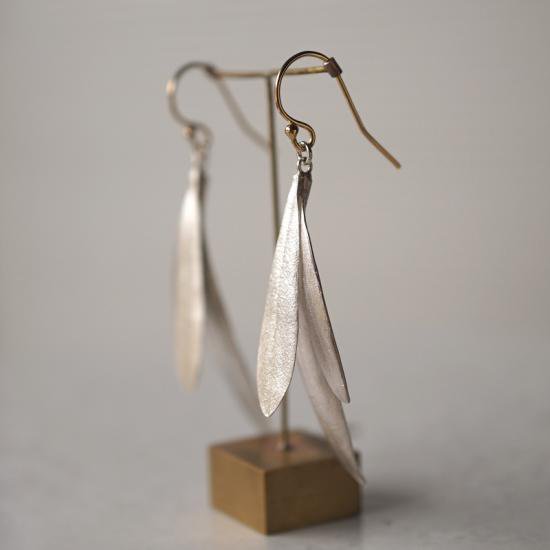 Olive leaves earrings - Atelier Simo online | Handmade fine jewelry