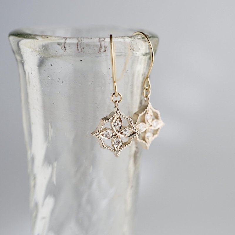 4 petal flower earrings 