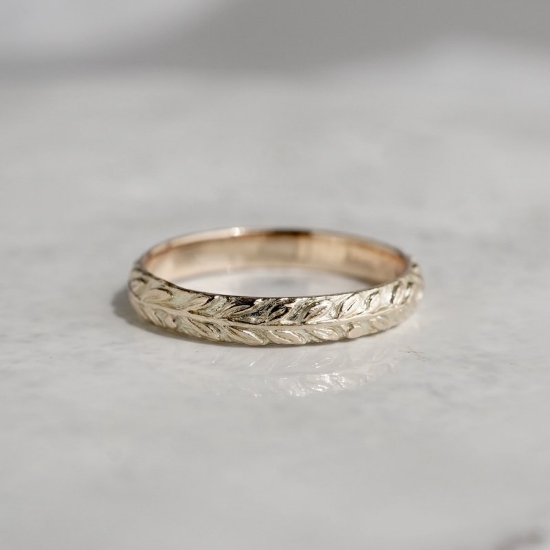 Laurel wreath ring