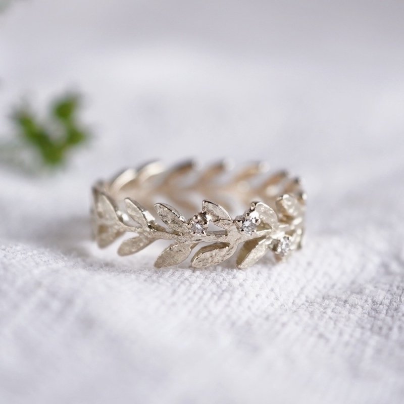Olive leaf diamond ring