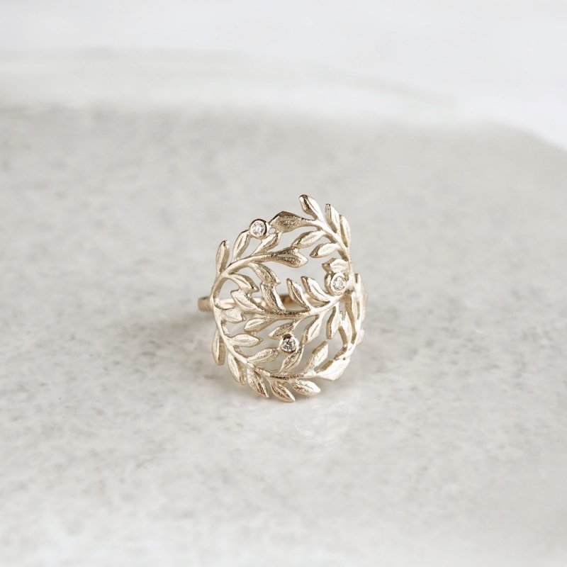 Foliage circle ring