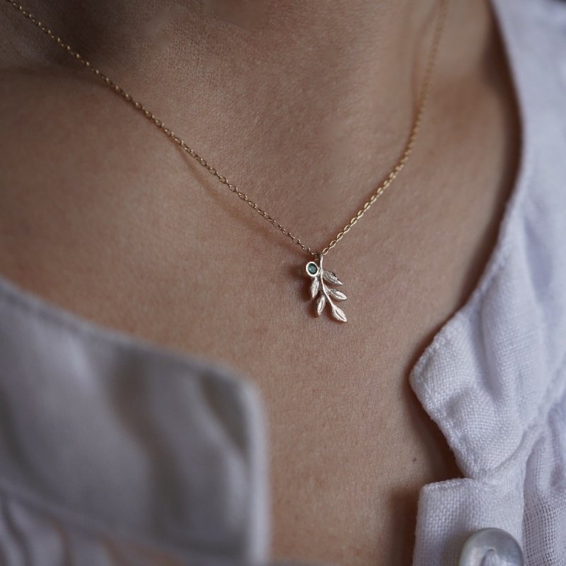 Foliage birthstone tiny necklace