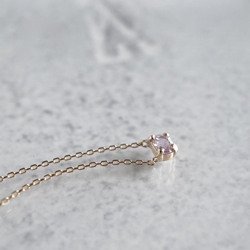 Pink tourmaline oval necklace