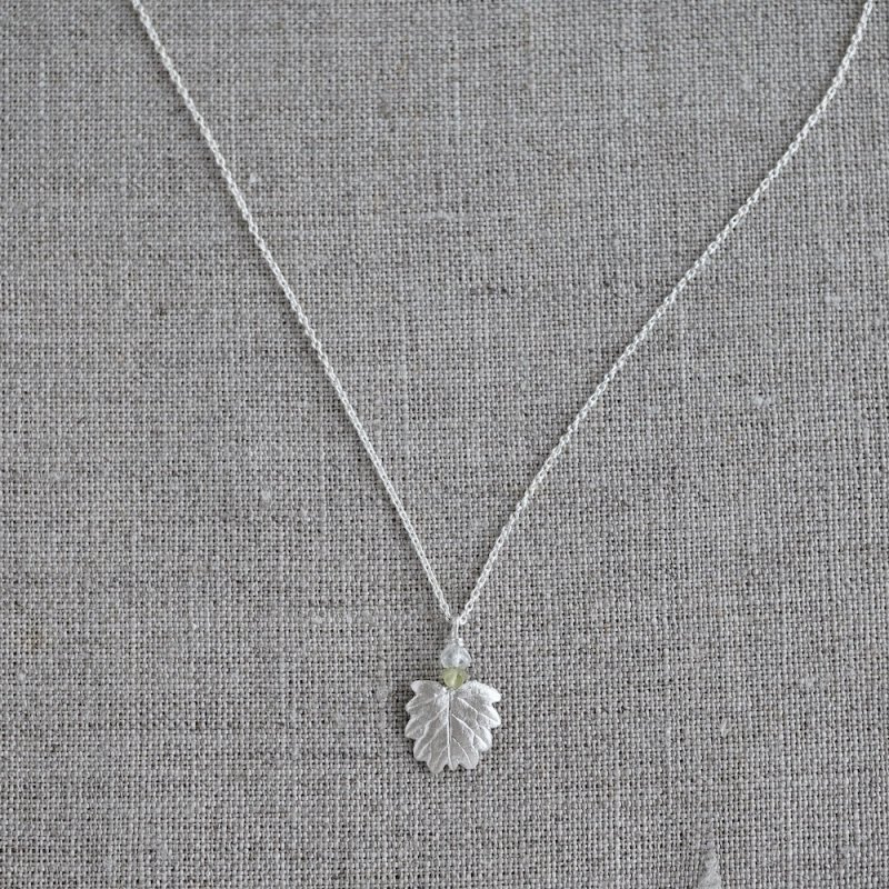 Barnet leaf stone necklace