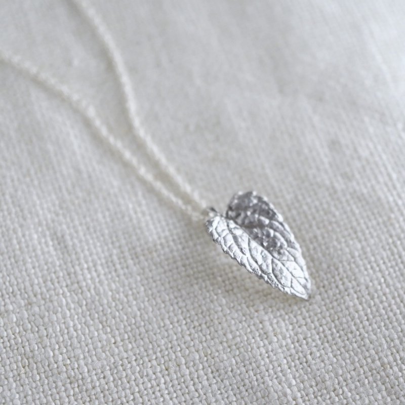 Eupatorium leaf necklace