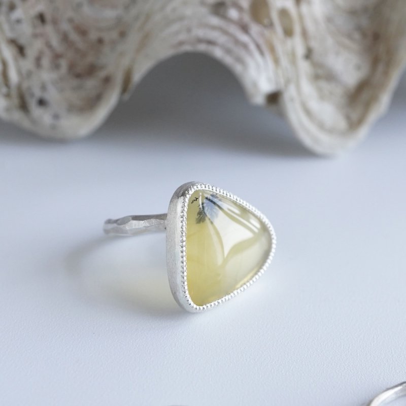 Yellow opal  ring