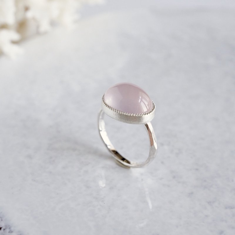 Pink quartz ring