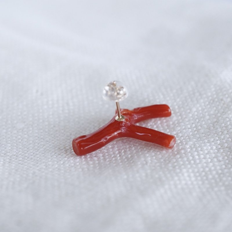 Coral branch gold earrings 