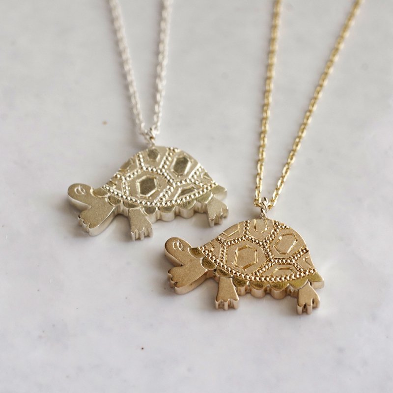 Turtle pendant