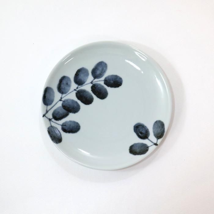 日下華子/5.5寸皿/葉文/鉄絵 - 力丸雑貨店 作家の器（うつわ）と