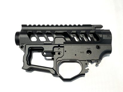 IRON Airsoft：F1ファイアアームズUDR-15 3G Style2レシーバーセット（ライセンス付、PTW用）の商品画像