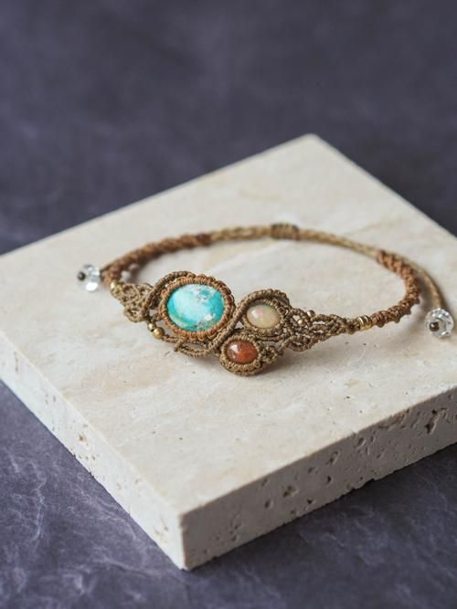 マクラメ編みブレスレット ターコイズ＆サンストーン（インド産