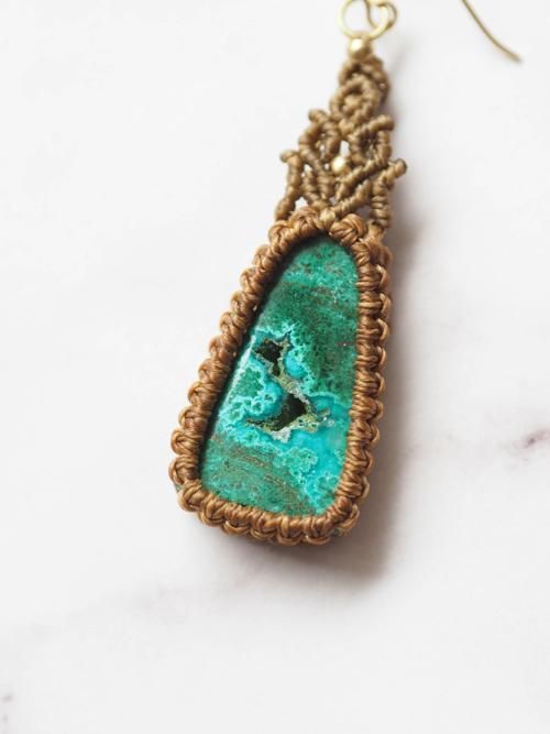 マクラメ編みピアス クリソコラマラカイト STONES SPIRIT