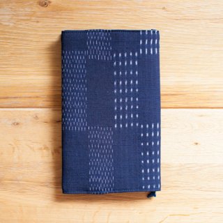 SALE！新書用ブックカバー（紺短冊柄）<img class='new_mark_img2' src='https://img.shop-pro.jp/img/new/icons20.gif' style='border:none;display:inline;margin:0px;padding:0px;width:auto;' />