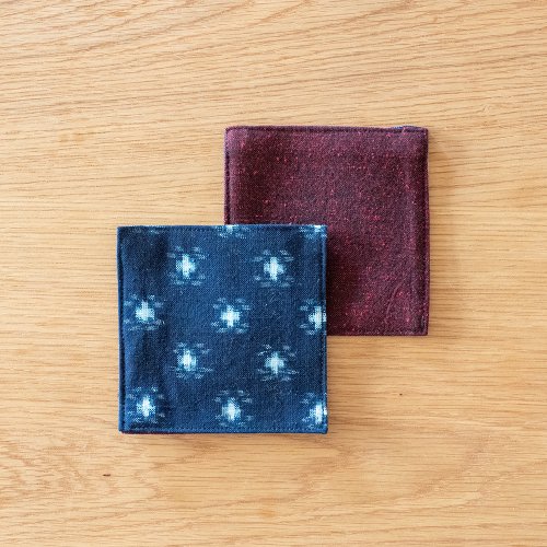 手織り久留米絣コースター2枚セット（紺白十字柄） - ゆるり屋