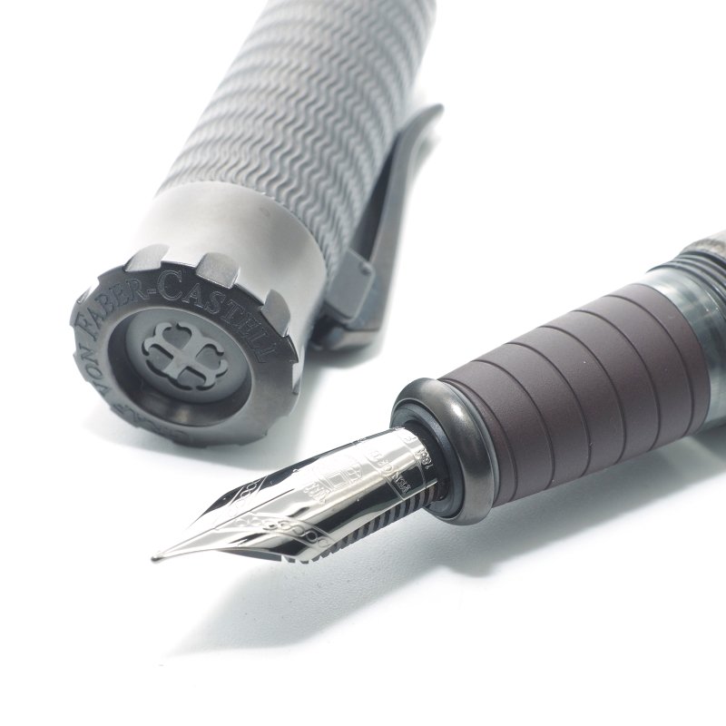 ファーバーカステル 万年筆 限定品 ペン・オブ・ザ・イヤー 2021 ナイト Faber-Castell Pen Of The Year  │インヘリットペン