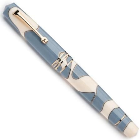 本日最終値下げ！！レオナルド万年筆 モーメントゼロ14k レオナルド 万年筆 モーメント ゼロ ヌーヴォラ ゴールドトリム