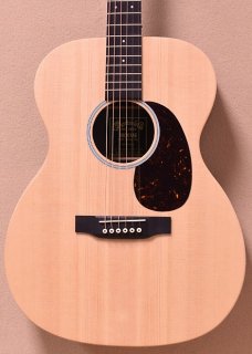 Martin 000X1AE Acoustic Electric Guitar in Natural 