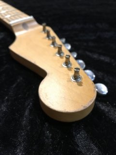 ALLPARTS製FenderフェンダーストラトキャスターFAT9.5Cレリック加工　メイプル　ヴィンテージ ギターネックペグ付き