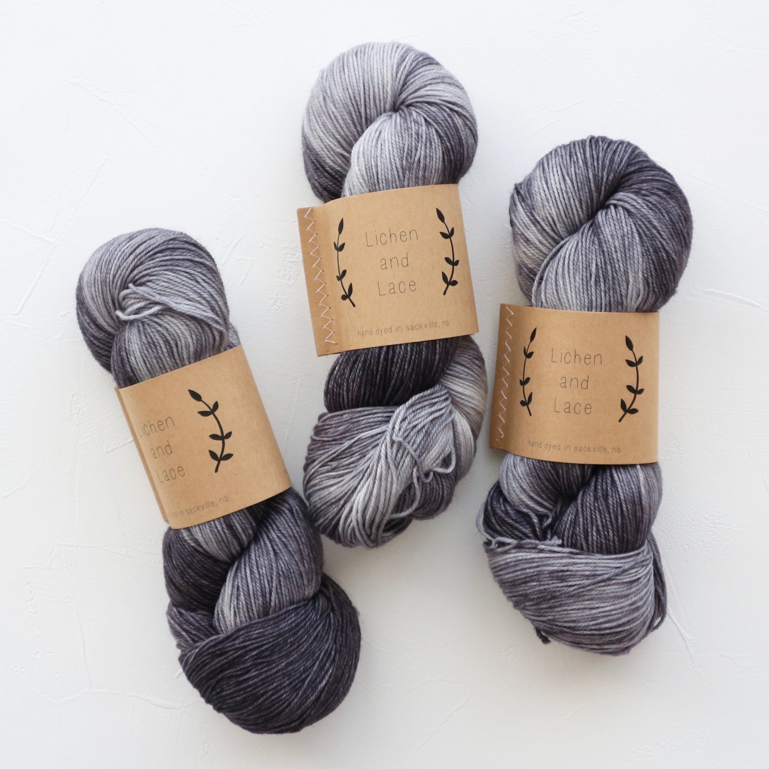 【Lichen and Lace】<br>80/20 Sock<br>soot