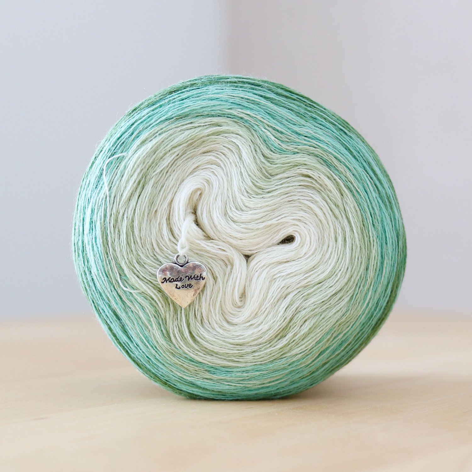 【Jolly knits】<br>Gradient Yarn Merino 3PLY（1000m）<br>PETITE GRENOUILLE