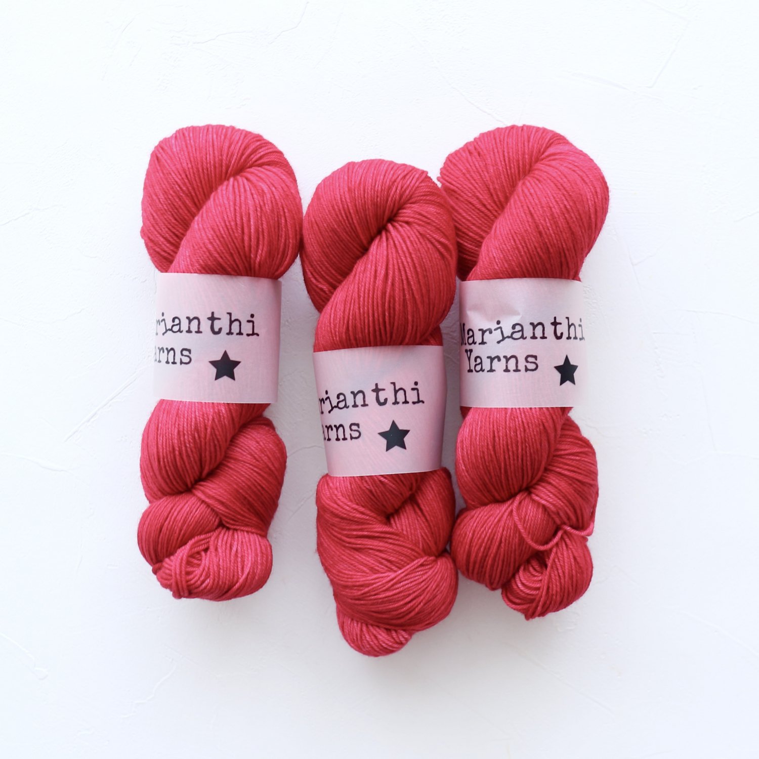 【Marianthi Yarns】<br>Deluxe Sock<br>Cerise