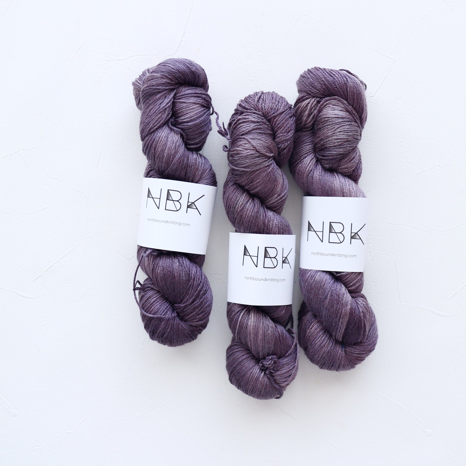 【Northbound Knitting】<br>Merino/Silk Fingering<br>GOTHIC