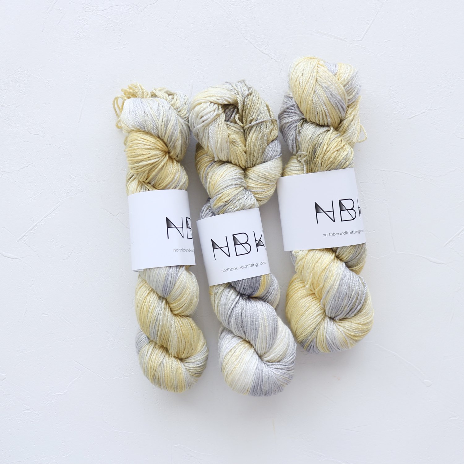 【Northbound Knitting】<br>Merino/Silk Fingering<br>MEDALLION