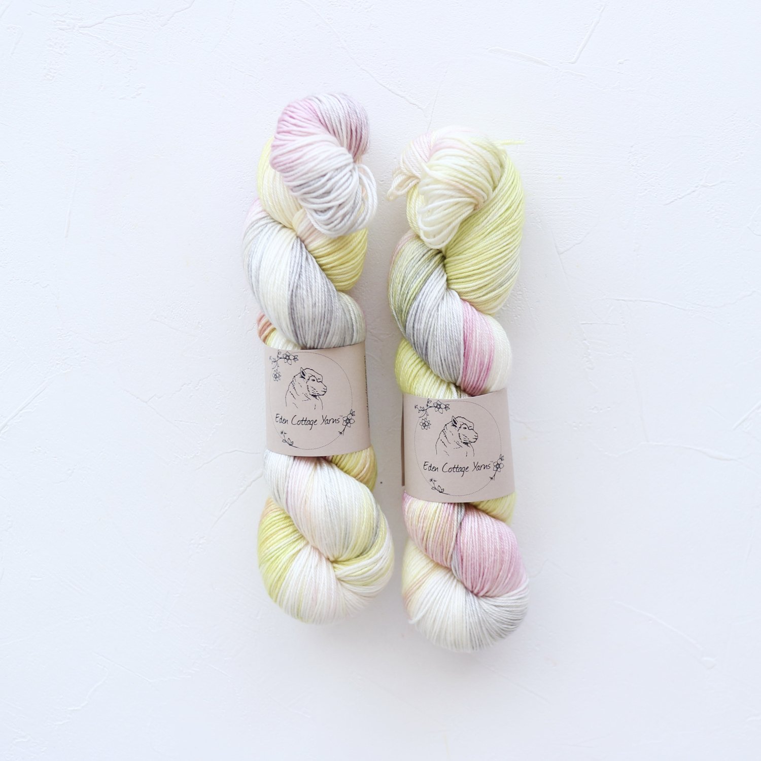 【Eden Cottage Yarns】<br>Titus 4ply<br>Cosmos Flowerbed