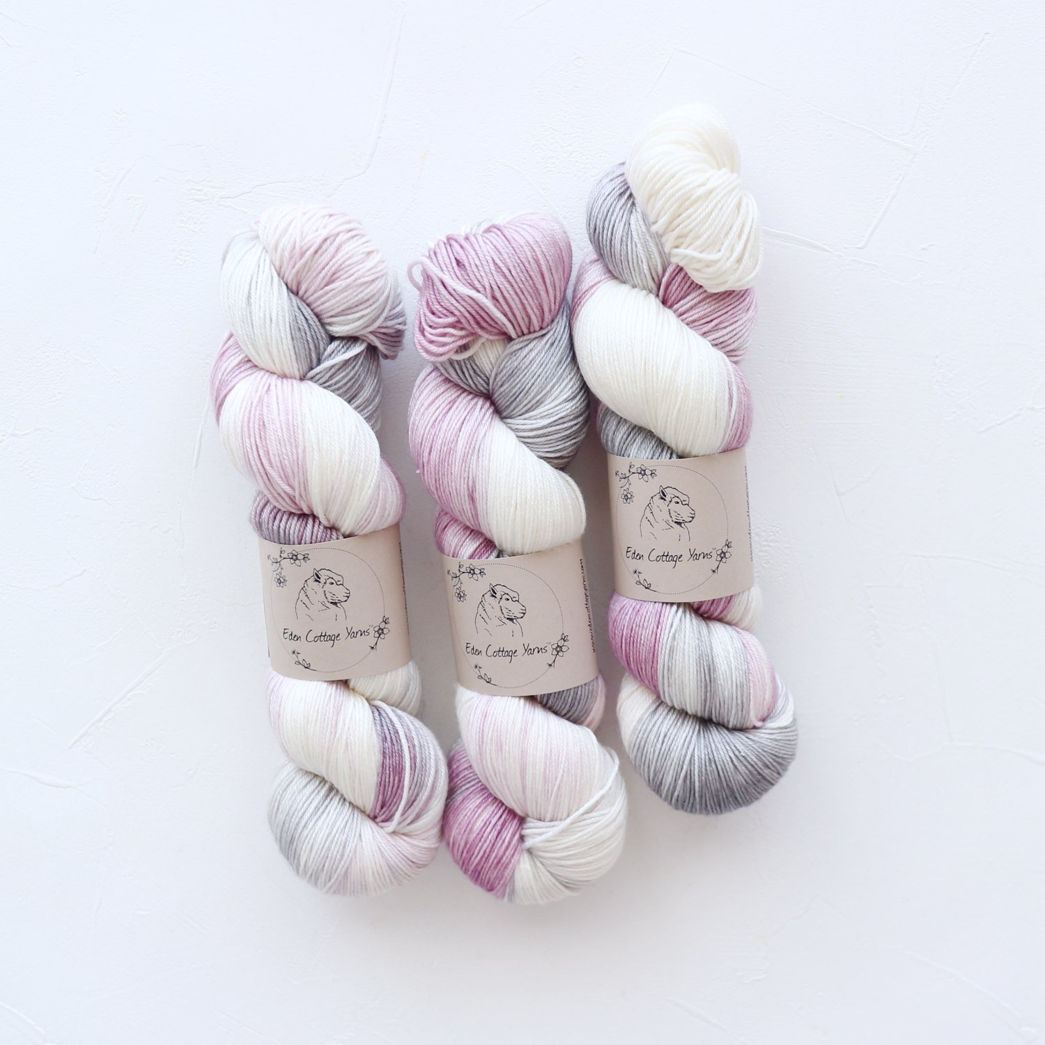 Eden Cottage Yarns Titusシルクウール 4ply 3カセ-