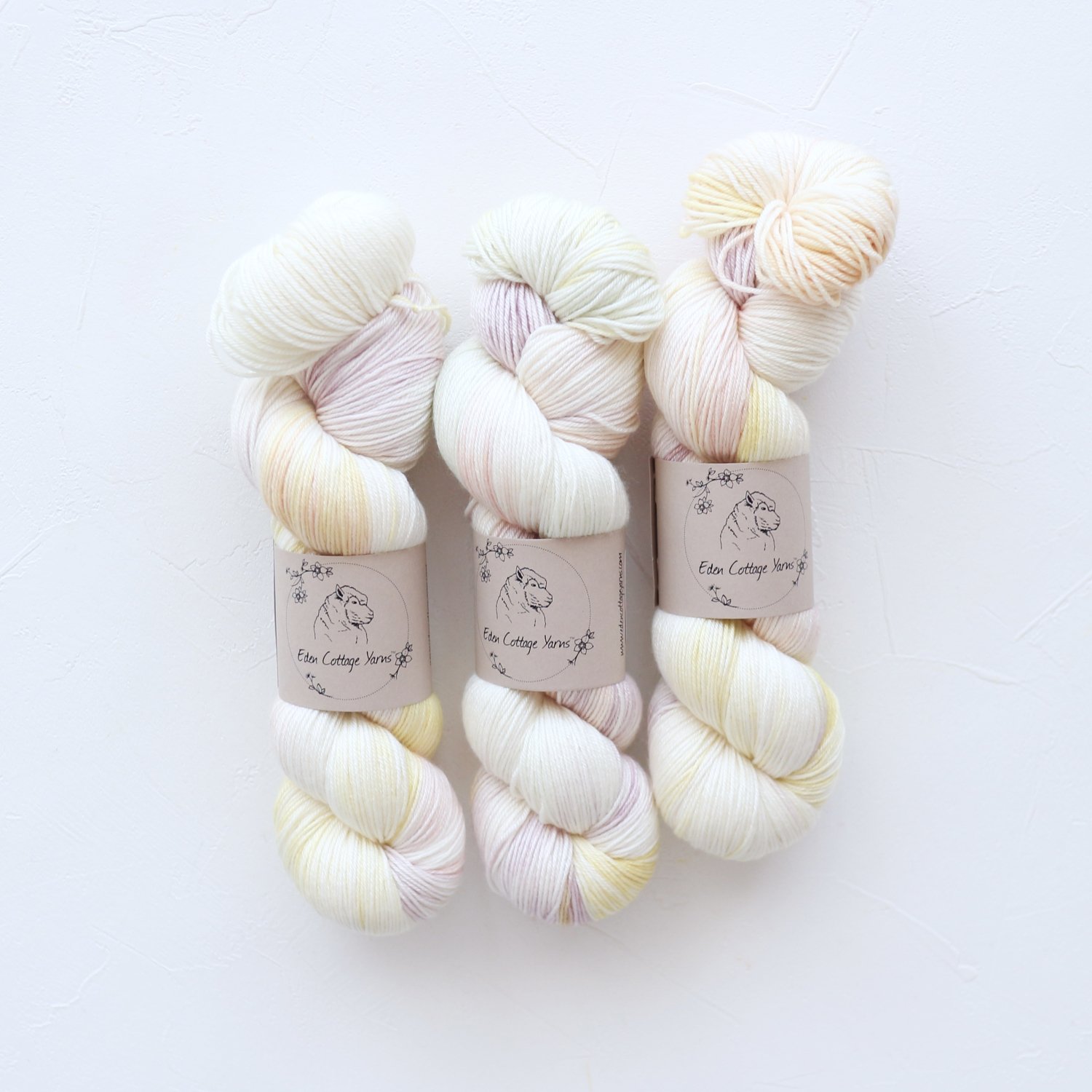【Eden Cottage Yarns】<br>Titus 4ply<br>Spring Bulbs
