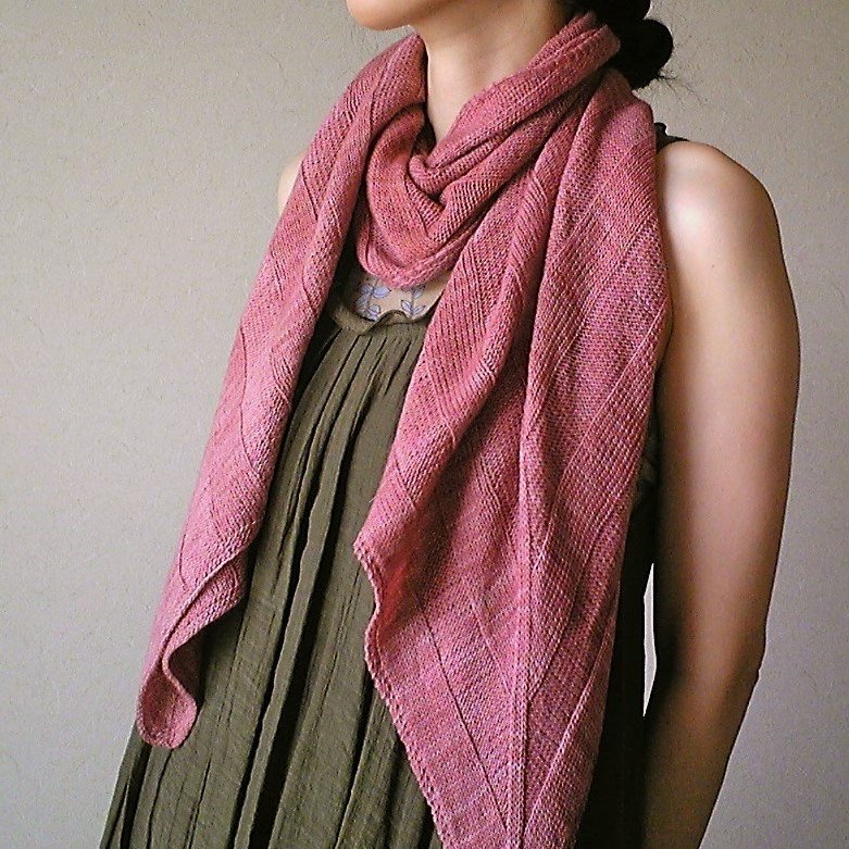 【PDF】Banana Leaf Shawl　by Yuki Ueda - 輸入手染め毛糸セレクトショップ【Yarnaholic】