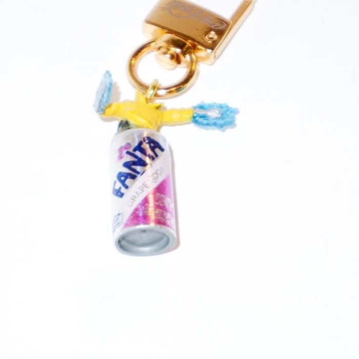 magma - SPECIAL KEYRING 1.