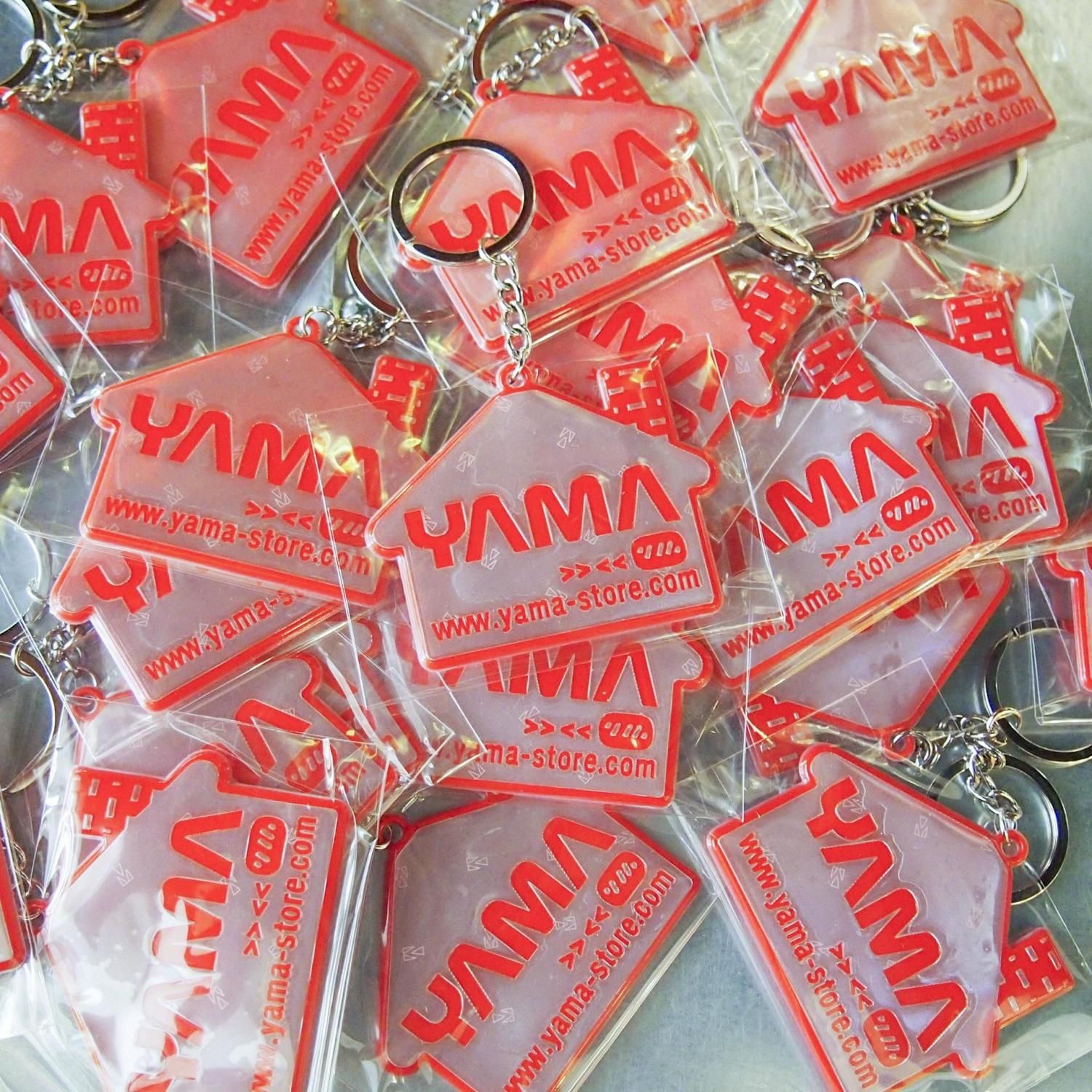 YAMASTORE SOUVENIR - HOUSE KEYCHAIN - YAMASTORE