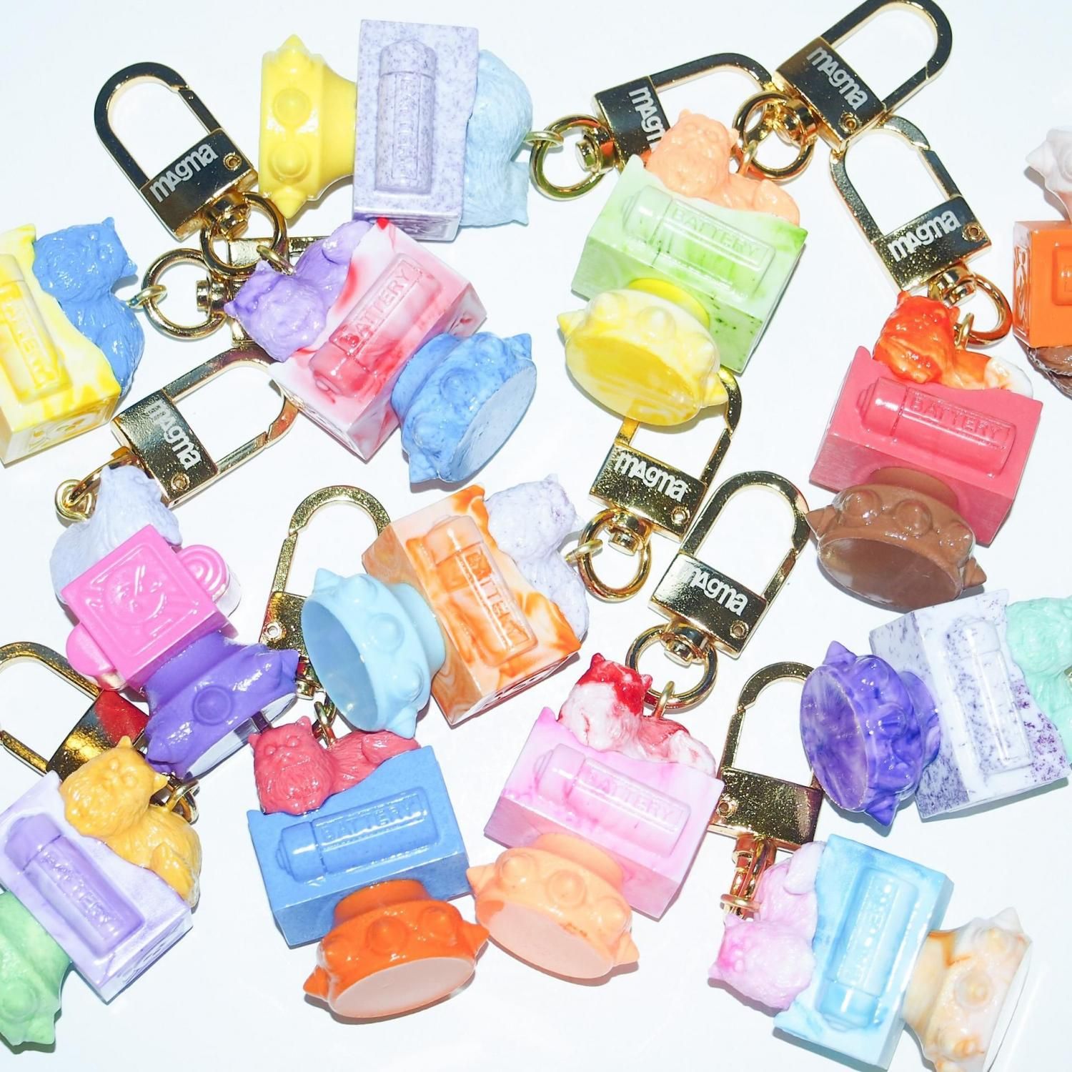 magma - KITTEN CHARGER - YAMASTORE