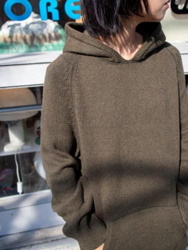 OLD GAP KNIT HOODIE<img class='new_mark_img2' src='https://img.shop-pro.jp/img/new/icons10.gif' style='border:none;display:inline;margin:0px;padding:0px;width:auto;' />