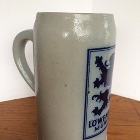 Löwenbräu（レーベンブロイ） 陶器製ビアジョッキ（1L) - ドイツ雑貨