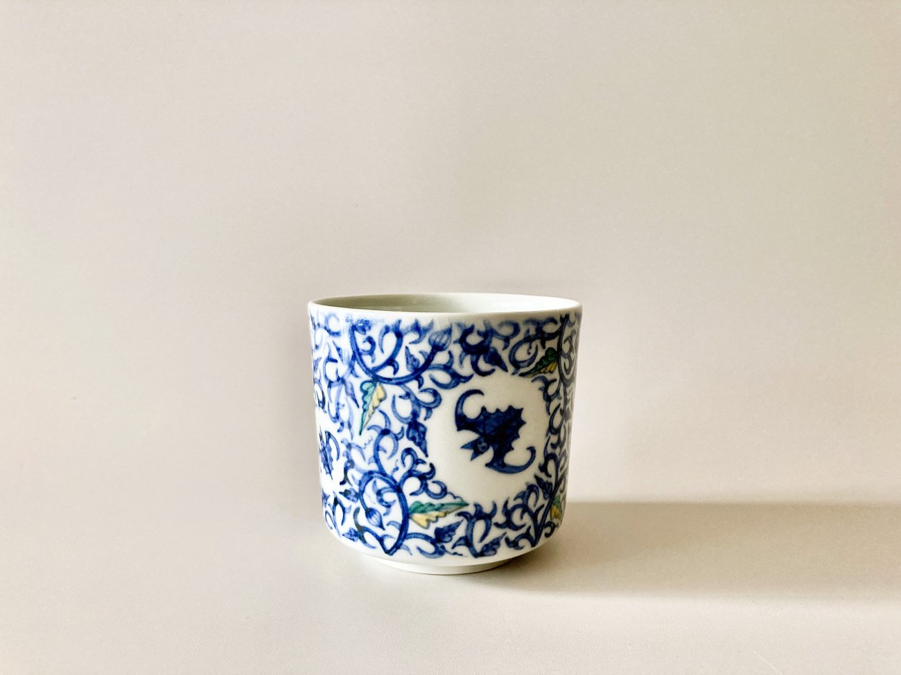 色絵染付筒茶碗 Blue and white tea bowl - うつわ祥見KAMAKURA web shop