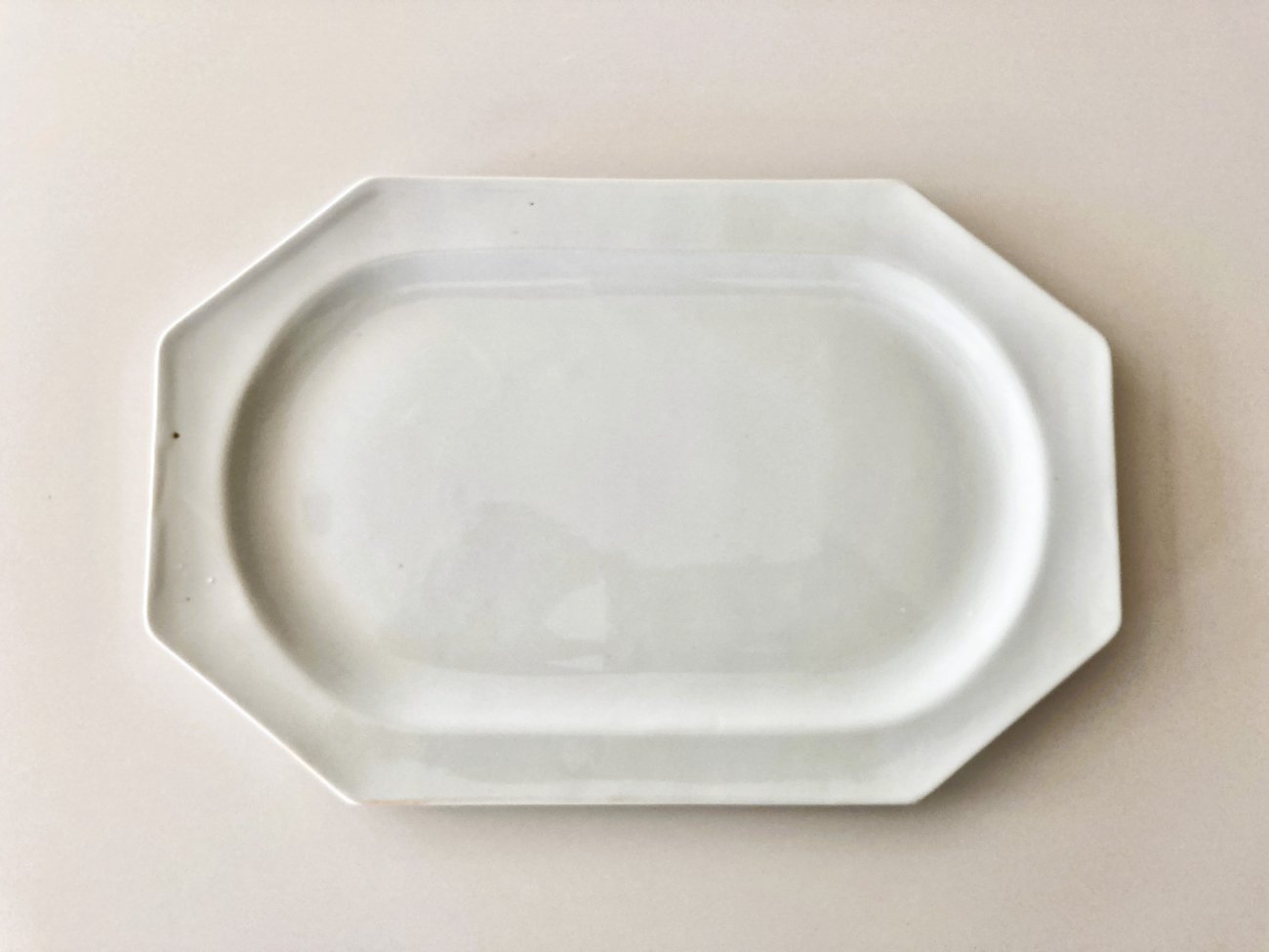 八角オーバル皿 白 Octagon oval plate white